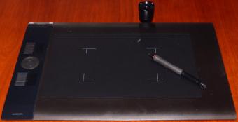 Wacom Intuos 4 L (PTK-840) Tablett USB-Mini & Grip-Pen Model: KP-501E, 2048 Stufen, FCC-ID: HV4PTK China 2008